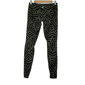 Lululemon Leggings Women's 8 Wunder Under‎ Green/Black Athletic Yoga Gym Hiking